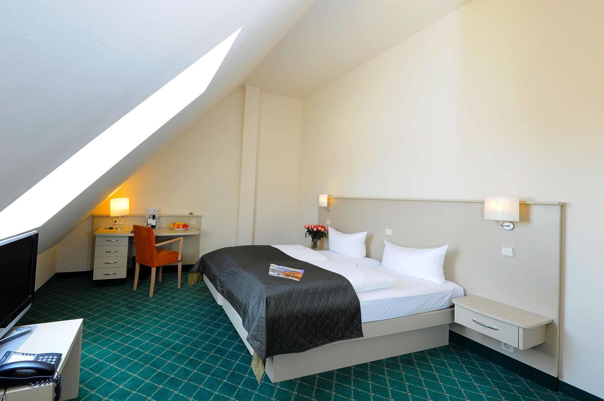 Hotel & Apartments Zarenhof Berlin Prenzlauer Berg Экстерьер фото